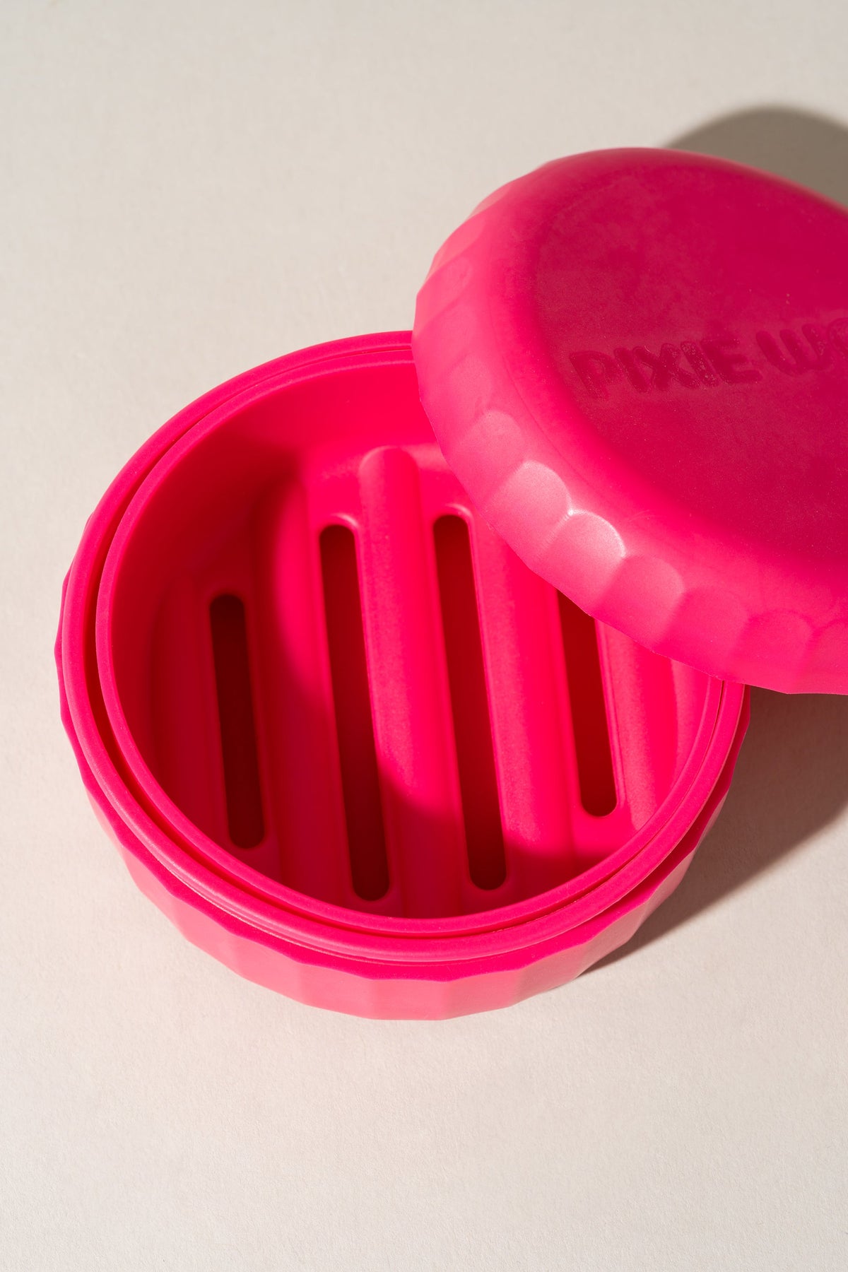 Travel case for shampoo & conditionner bar