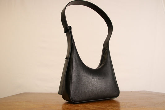 Origyn 01 - Plant-Based Vegan Leather Shoulder Handbag - Made with Plastic-Free MIRUM®