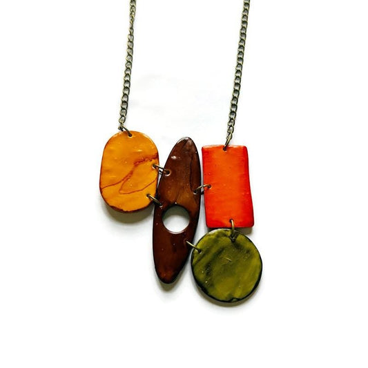 Chunky Bib Statement Necklace with Earthy Bohemian Style