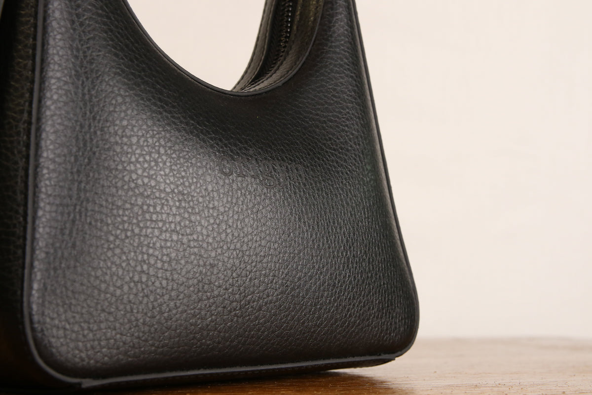 Origyn 01 - Plant-Based Vegan Leather Shoulder Handbag - Made with Plastic-Free MIRUM®