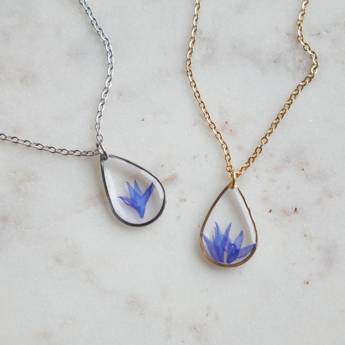 Collier Blu - goutte (moyen)