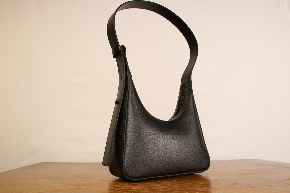 Origyn 01 - Plant-Based Vegan Leather Shoulder Handbag - Made with Plastic-Free MIRUM®