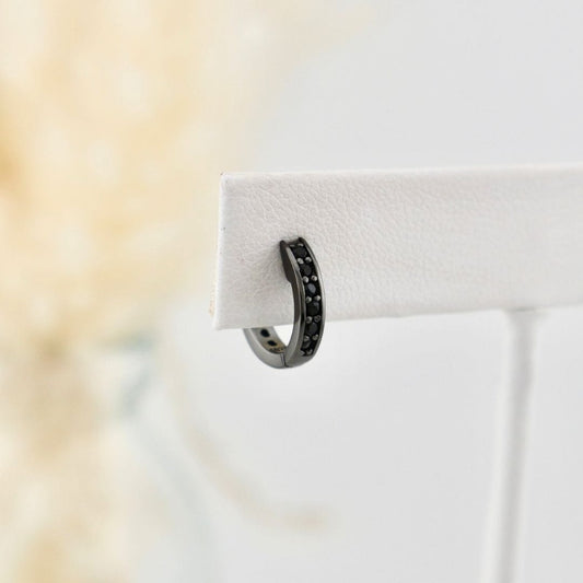 Boucles d'oreilles Huggies Midnight en argent sterling - noir