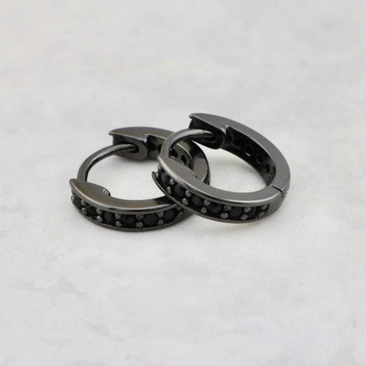 Boucles d'oreilles Huggies Midnight en argent sterling - noir