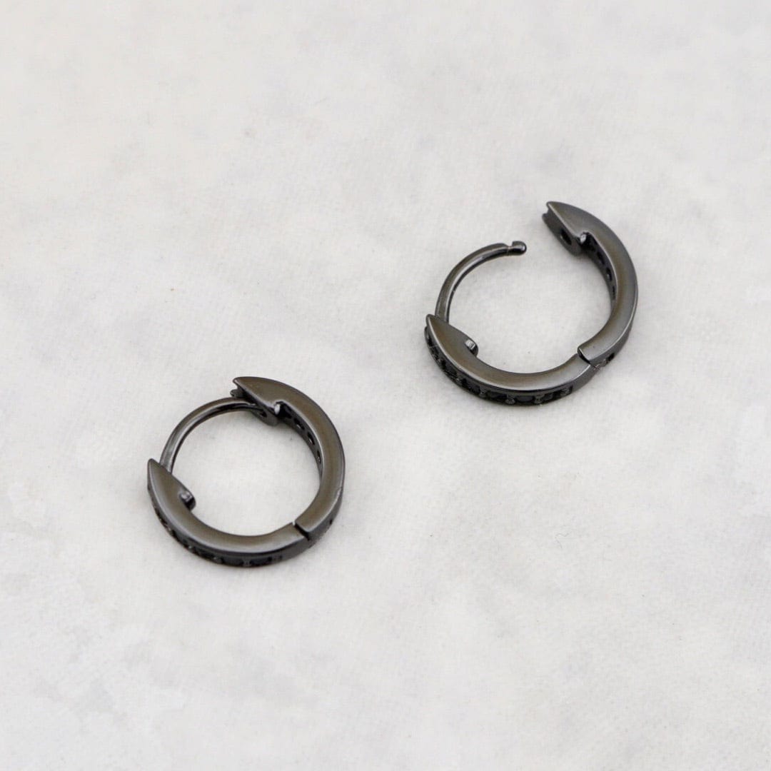 Boucles d'oreilles Huggies Midnight en argent sterling - noir